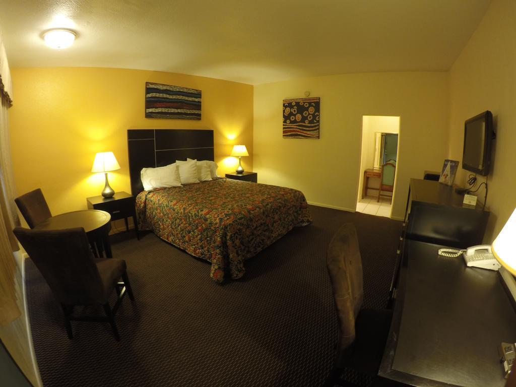 Indio Holiday Motel מראה חיצוני תמונה