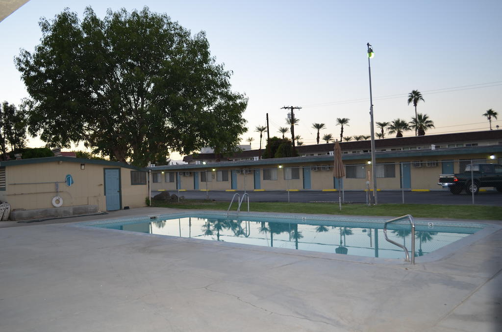 Indio Holiday Motel מראה חיצוני תמונה
