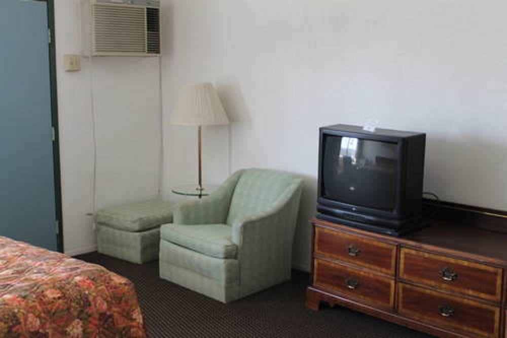 Indio Holiday Motel מראה חיצוני תמונה