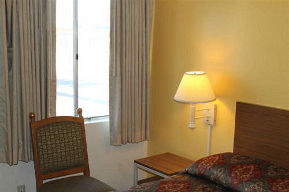 Indio Holiday Motel מראה חיצוני תמונה