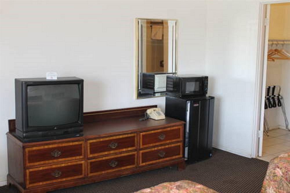 Indio Holiday Motel מראה חיצוני תמונה