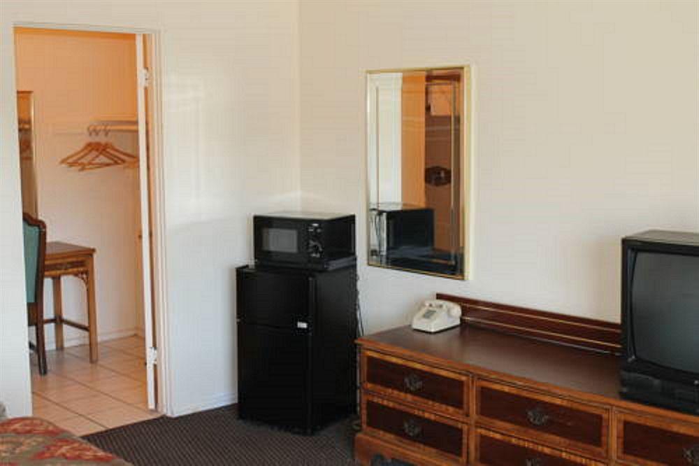 Indio Holiday Motel מראה חיצוני תמונה