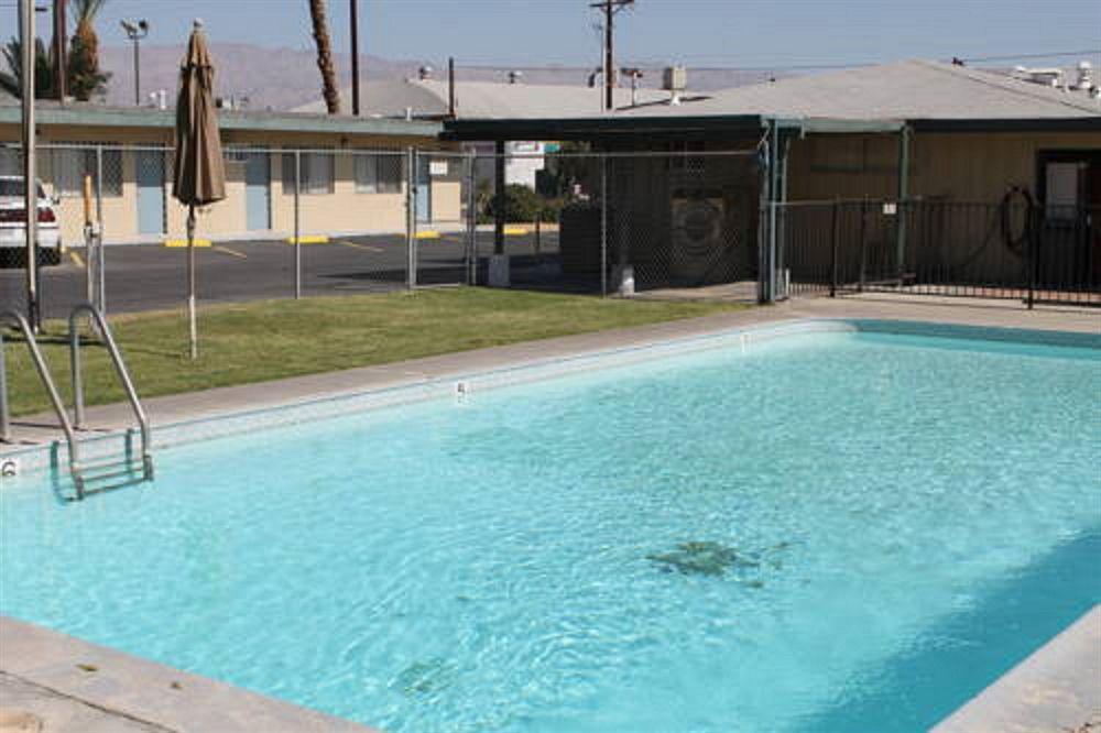 Indio Holiday Motel מראה חיצוני תמונה