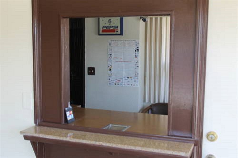 Indio Holiday Motel מראה חיצוני תמונה
